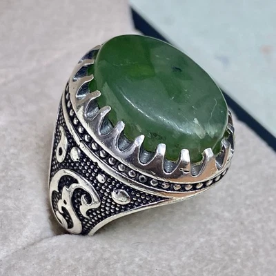 伊斯兰雕刻 925 纯银男士戒指 天然绿色玉石 — 第 1/4 张图片
