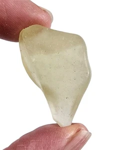 Libyan Desert Glass from Egypt 8.1 grams. - Picture 1 of 2