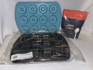 Pampered Chef Lot Brownie Pan #1544 Donut Pan and Donut Mix Exp. 1/25 - Picture 1 of 7