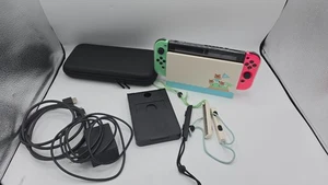 Nintendo Switch Konsole | Animal Crossing: New Horizons Edition mit Tasche - Bild 1 von 14