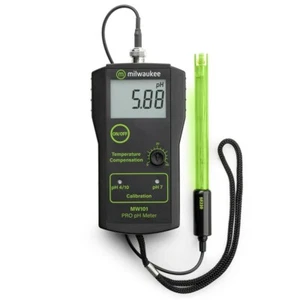 Milwaukee MW101 PRO pH Meter - Picture 1 of 5