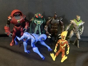 Ben 10 4" Action Figuren Lot (5) Spider Monkey Nanomech Six Six Heatblast + - Bild 1 von 13