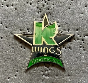 Kalamazoo Wings IHL Hockey Pin - Foto 1 di 2
