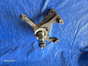 80 81 THUNDERBIRD LEFT FRONT SPINDLE 90816 - Picture 1 of 2