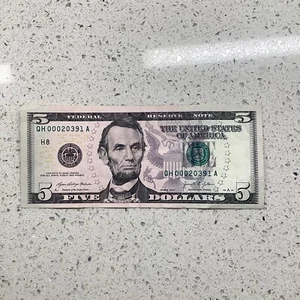 5 Dollar knackiger Schein, Low Fancy Seriennummer 00020391, 2021 - Bild 1 von 6