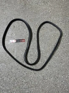 ♻️2022-2024 HONDA CIVIC SEDAN 2.0L WEATHERSTRIP RUBBER SEAL TRUNK OEM USED - Picture 1 of 4