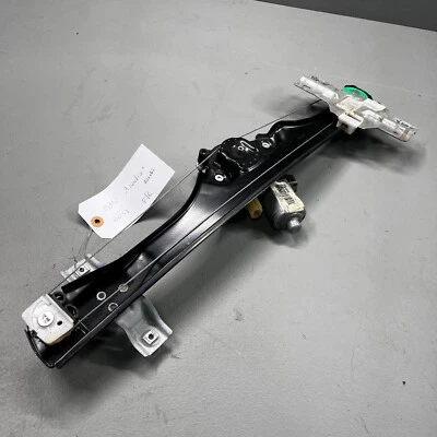 2013-2017 GMC ACADIA Chevrolet Traverse FRONT LEFT DRIVER WINDOW REGULATOR - Image 1 of 4