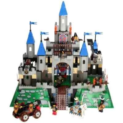 LEGO® King Leo's Castle (6098) - Vintage set - 100% Complete - Image 1 of 4