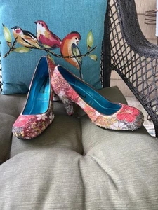 Irregular Choice Women’s Size 6 Floral Pumps - Picture 1 of 5