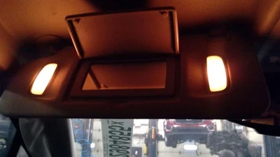 Parasol izquierdo usado se adapta a: Buick Encore 2019 con iluminación izquierda grado A Foto 1 de 4