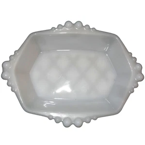 Vintage Milk Glass Soap/Trinket Dish Embossed Diamond and Dot Beaded Pattern - Picture 1 of 4