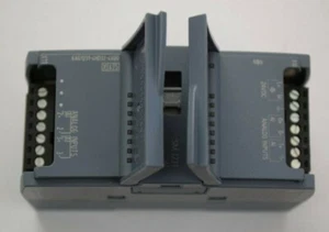 Nuovo Siemens 6AG1231-4HD32-4XB0 SIMATIC S7-1200, analogico, SM1231, 8 ingressi - Foto 1 di 9