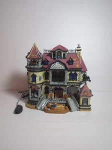 Lemax Spooky Town Lighted House of Wax Madam Ashburys Halloween Village W/BOX - Picture 1 of 11