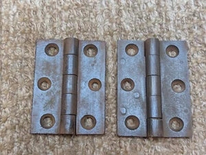 Paar 2 1/8" x 2 15/16" antike Gusseisen Stoßscharniere Türbeschläge - Bild 1 von 8