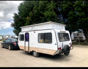 Viscount renovated caravan - Picture 1 of 23