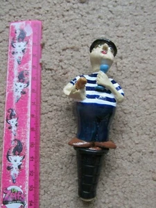 LAURENSTON WINE BOTTLE STOPPER NEW FRENCH MAN WINE BERET GLASS STICK LOAF  GIFT  - Picture 1 of 2