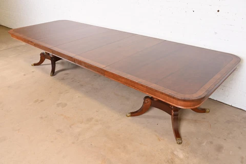 Henredon Georgian Banded Flame Mahogany Double Pedestal Extension Dining Table Cover