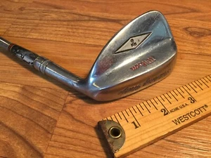 Wilson Pitching Wedge RH 36” Wedge Flex With Original Grip - Picture 1 of 6