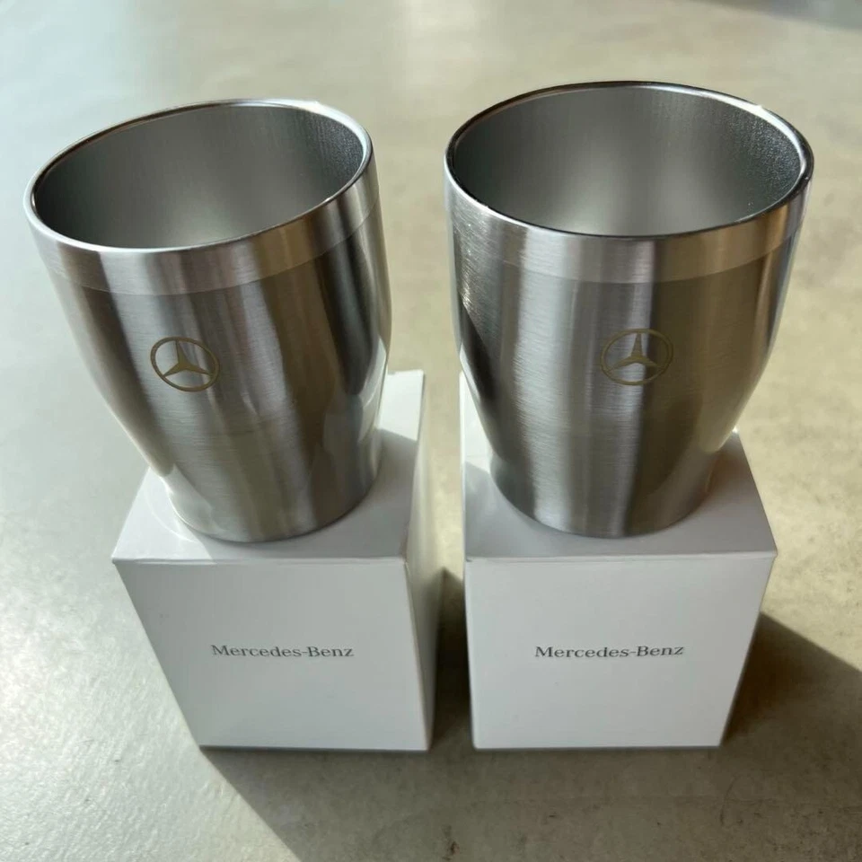 [Inutilizzato] Bicchiere Mercedes Benz in acciaio inox argento - Immagine 1 di 4