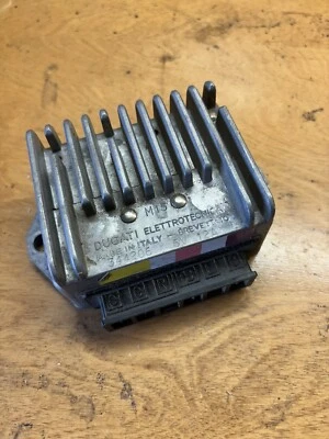 Vespa Rally 200 Voltage Regulator VSE 6 Volt Double Yellow - Image 1 of 2