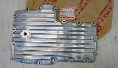 Kawasaki KZ Z 750 M1 CSR Twin 1982 K LTD Belt 1983-1984 Oil Pan 49034-1013 NOS - Image 1 of 3