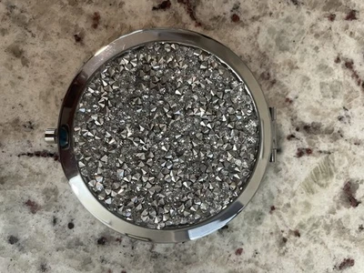 Compact Make Up Mirror​​​ Says “Sometimes You Forget How Awesome You Are” - Image 1 of 4