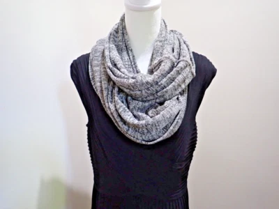 Halogen  Infinity  Gray Scarf - Imagem 1 de 2
