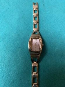 Reloj analógico Silvertone para damas Fossil con cara azul claro ES 9304 - Imagen 1 de 10