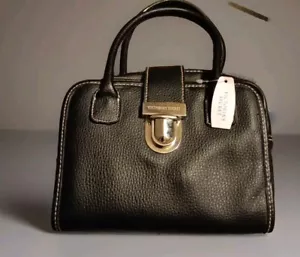 Victoria Secret Makeup Bag Black With Handles And Tags - Picture 1 of 9