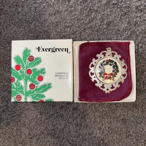 Lunt 1978 Christmas Wreath Sterling Framed Ornament Box & Bag - Picture 1 of 2