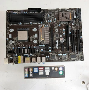Placa madre ASRock 970 Extreme3 R2.0 + CPU de 8 núcleos AMD FX-8120 - Imagen 1 de 5