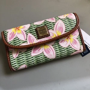 Dooney & Bourke Plumeria Small Flap Credit Cards Wallet Pink/Green - Picture 1 of 13