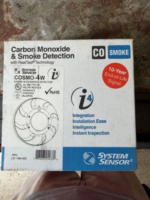 Detección de monóxido de carbono y humo Foto 1 de 4