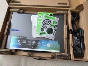 Gigabyte Aero X16 2WH 16 Copilot+ QHD+ Ryzen AI 9 HX 370 32GB 1TB SSD RTX 5070 - Bild 1 von 14