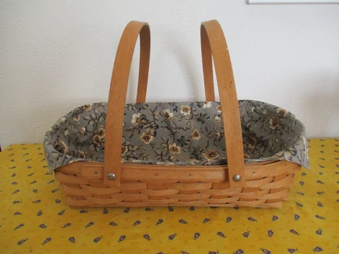 Longaberger 2007 Handmade Basket, Floral Fabric Liner, 16"x11.5"4.5" Cover