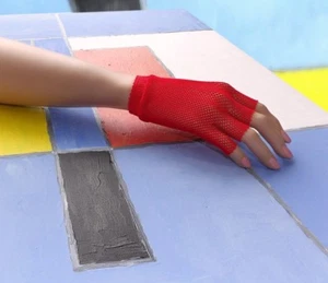 80s Fishnet Wrist Length Fingerless Gloves - Picture 1 of 2