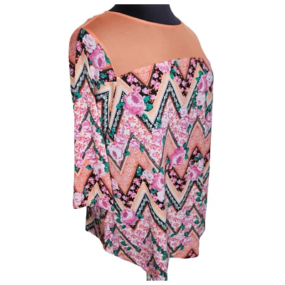 Top Bobbie Brooks Rosa Coral Multi Floral Malla Recortada Talla Grande 3X Foto 1 de 4