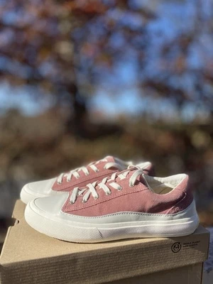 Clarks Women Aceley Lace Sneaker Shoes, Rose Suede, US 9 M, New With Box - Image 1 of 4