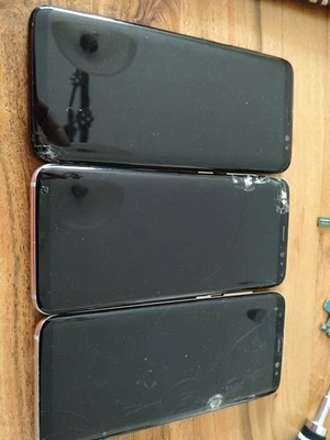 Scocche Samsung Galaxy S8 Per Parti Di Ricambio  - Immagine 1 di 4