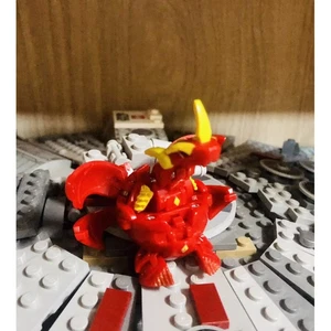 Bakugan Esclusiva Giapponese Pyrus Croce Originale Dragonoide Corno Giallo Spinning - Foto 1 di 2