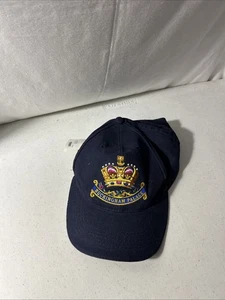 Sombrero azul oscuro con correa ajustable Palacio de Buckingham “NUEVO CON ETIQUETAS” - Imagen 1 de 5