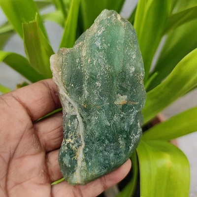 Piedra preciosa verde natural de 1365 quilates con fluorita mexicana certificada sin cortar áspera 99 mm Foto 1 de 4