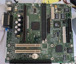 Intel Slot 1 Motherboard / Pentium II 300Mhz / 32mb of Ram (Packard Bell OEM) - Imagen 1 de 11