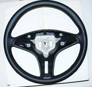 Original Mercedes Lenkrad Leder schwarz GLK-Klasse W204 2044603203 NEU  - Bild 1 von 2