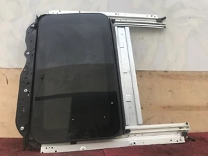 MERCEDES W218 CLS400 CLS550 CLS63 TECHO CORREDIZO VENTANA CRISTAL REGULADOR TECHO RÍGIDO OEM - Imagen 1 de 7