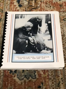 1973 US Army Gail Kerns & Nurses at Andrews Air Force Base in MD signiert - Bild 1 von 2