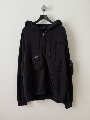 Felpa con cappuccio cargo $930 MM6 Maison Margiela con dettagli tascabili nera media