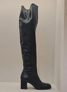 ZARA BNWT 2025. BLACK HEELED BOOTS HIGH LEG BLOCK HEEL. 1017/610/800 - Picture 1 of 8