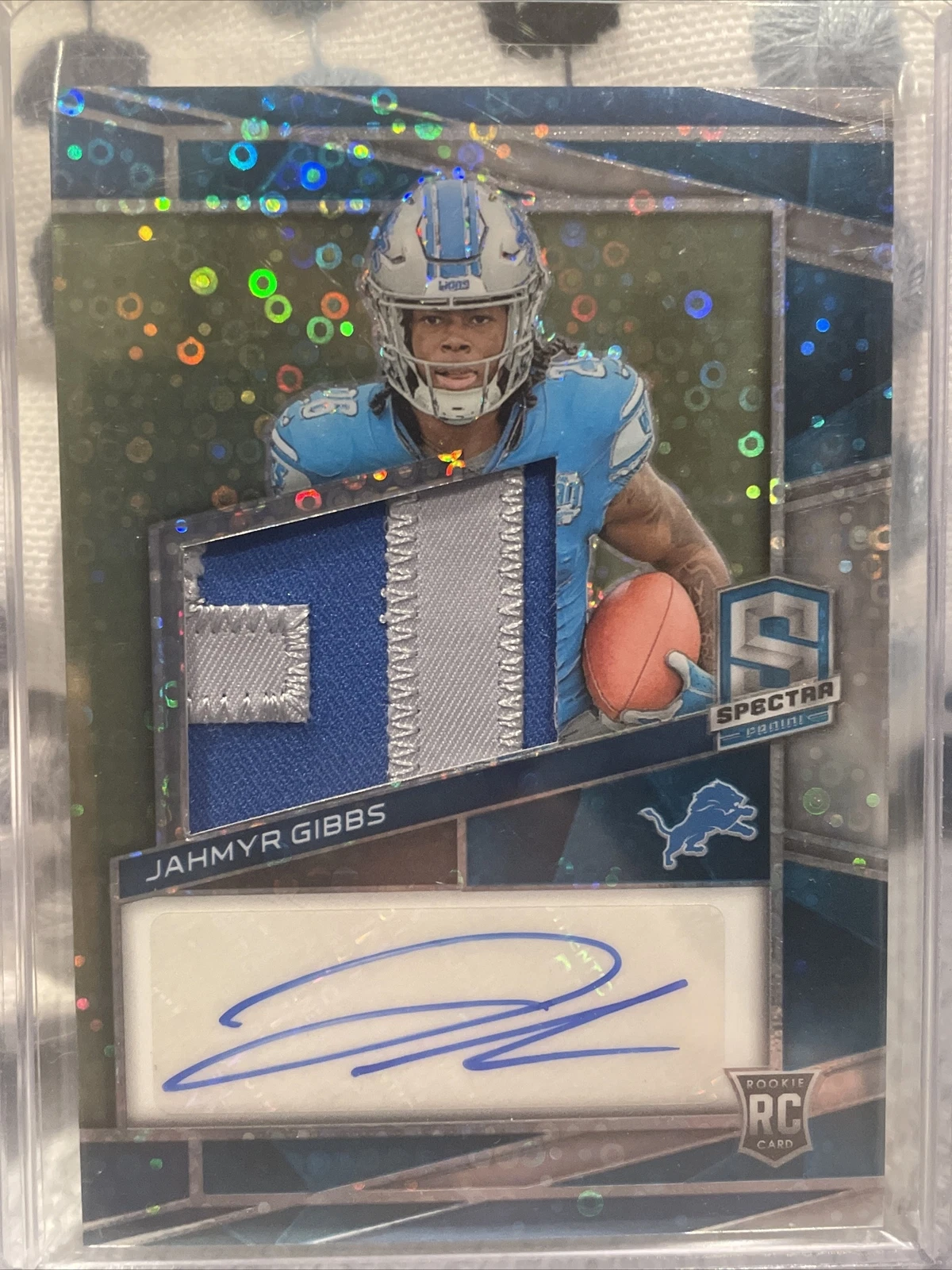 2023 Panini Spectra #212 Jahmyr Gibbs Rookie Patch Autograph Blue Neon /50 Lions