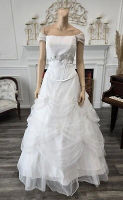 Private Collection White Tulle Embroidered Ballgown Quince Wedding Dress sz 12 - Image 1 of 4